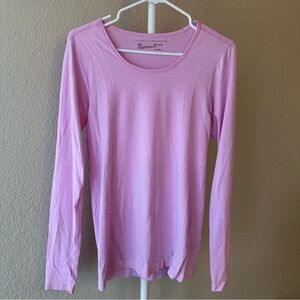 Under Armour pink threadborne long sleeve fitted heatgear shirt size medium